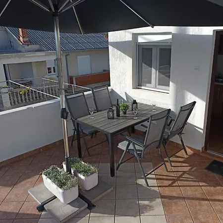 Apartment Martina Rab Town